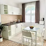 Appartement Poolside Siófok
