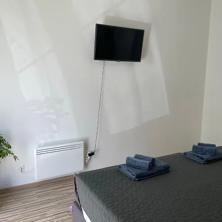 Apartman Poolside Apartman