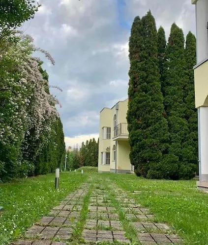 Poolside Apartment *