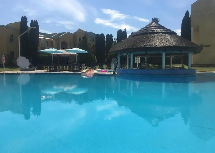 Apartment Poolside
