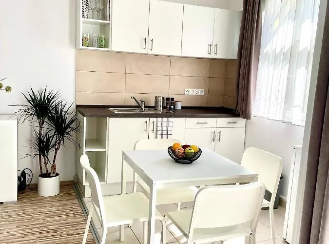 Poolside Apartment *